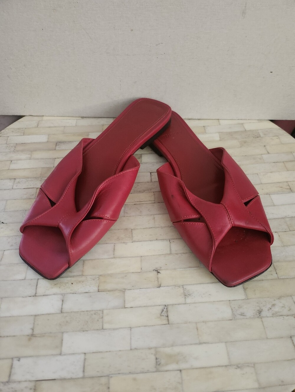 Theory Twisted Leather Flat Slide Sandals size 38